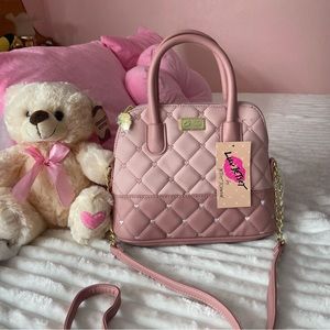🎀 Betsey Johnson Pink Heart Crossbody bag 🎀